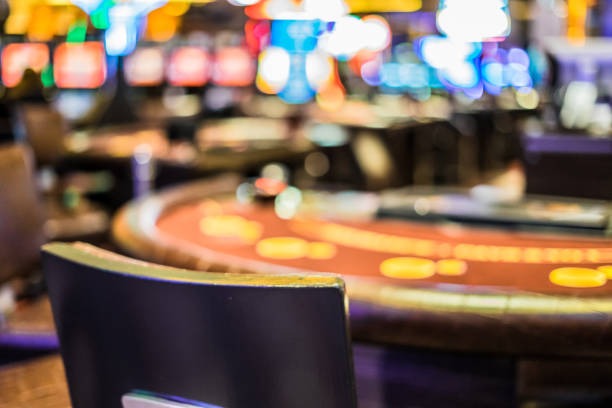 gm toto Live Dealer blackjack table with professional host and multiple camera angles